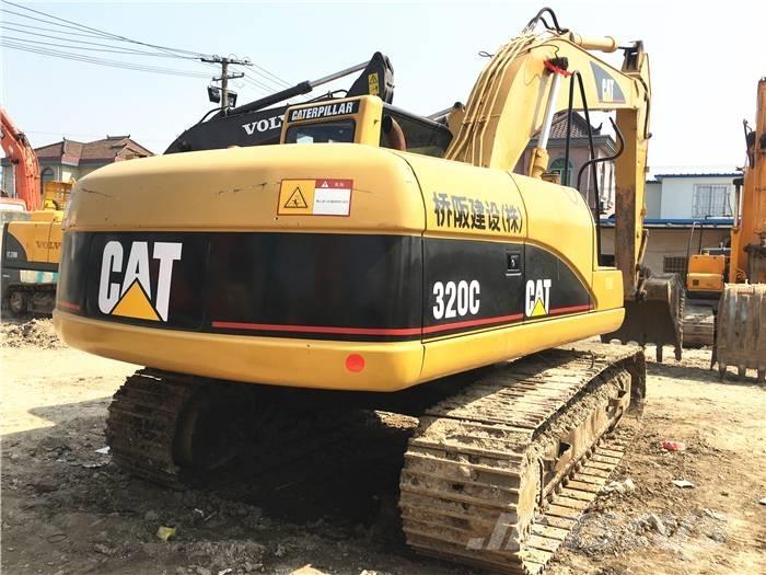 CAT 320 C Telakaivukoneet