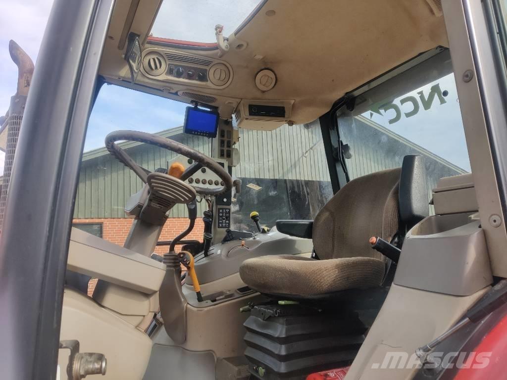 John Deere 5100 R Traktorit