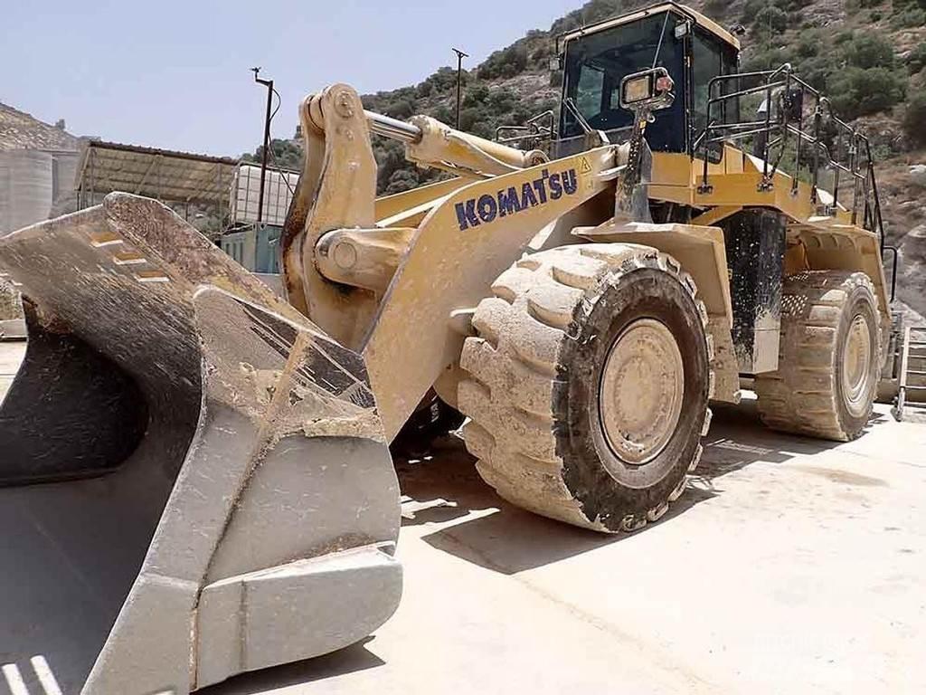 Komatsu WA600-8EO Pyöräkuormaajat