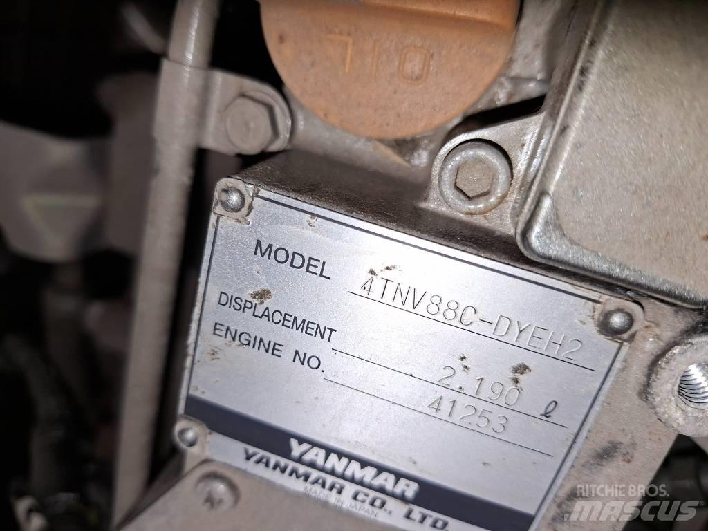 Yanmar 4TNV88C-DYEH2 Moottorit