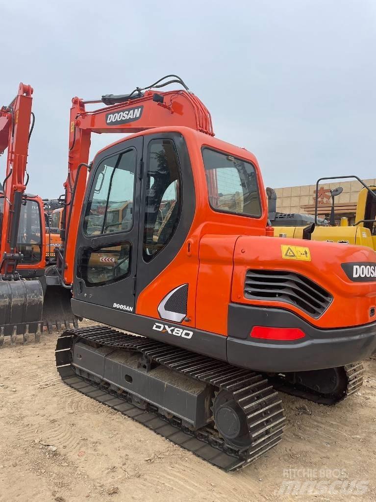 Doosan DX80 Midikaivukoneet 7t - 12t