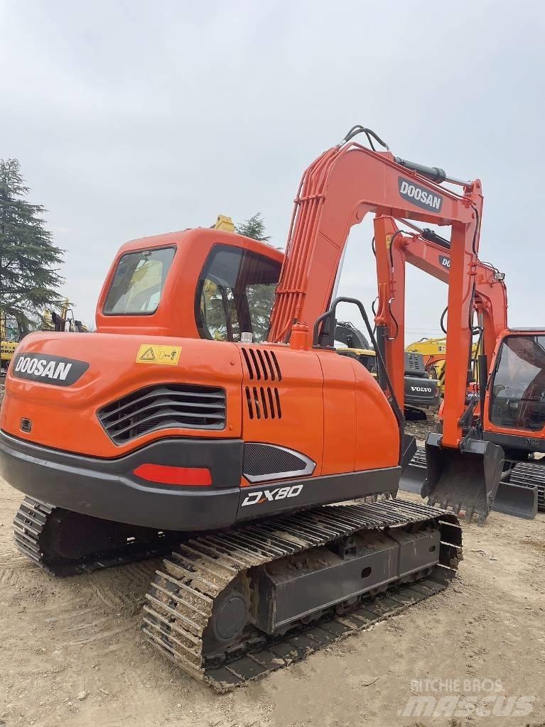 Doosan DX80 Midikaivukoneet 7t - 12t