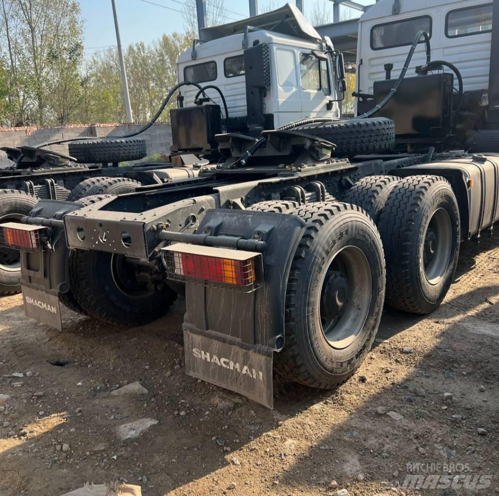 Shacman F 3000 Vetopöytäautot