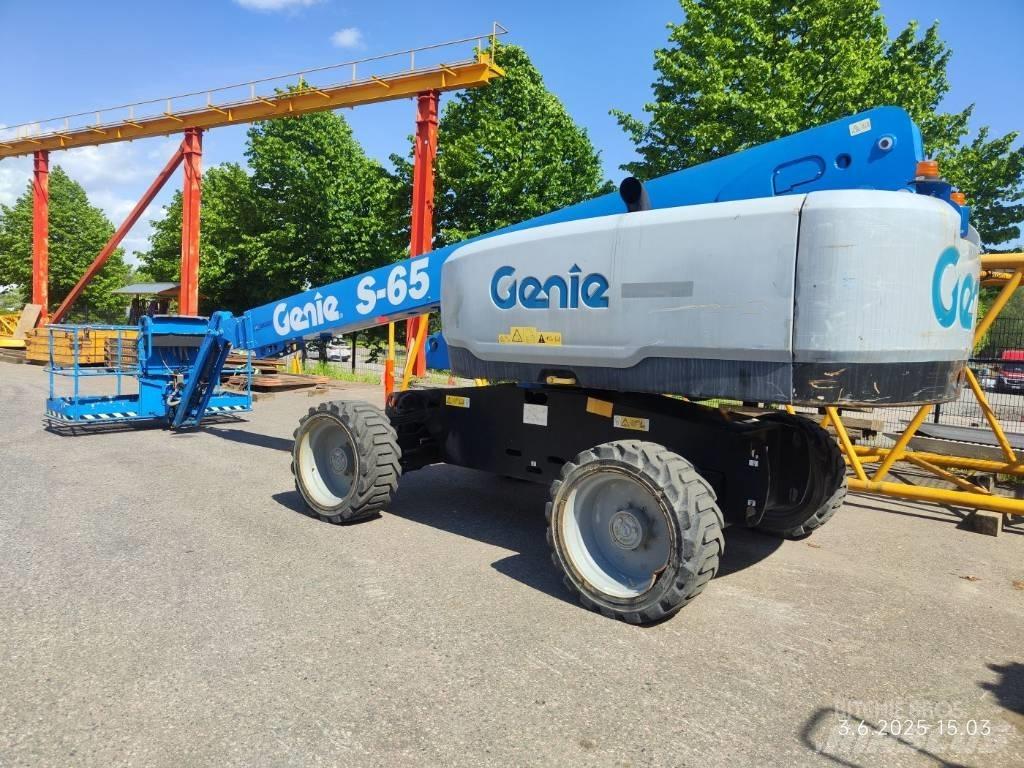 Genie S 65 Kuukulkijat