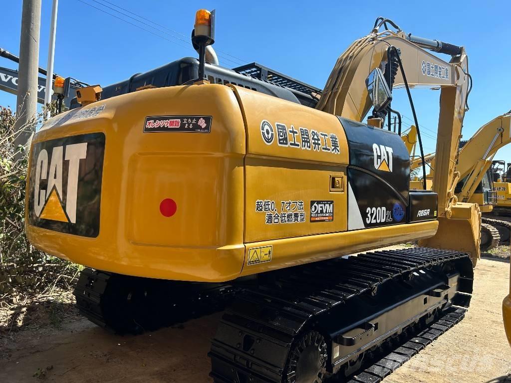 CAT 320D2L Telakaivukoneet