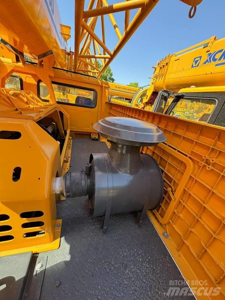 XCMG QY 25 K Mobiilinosturit