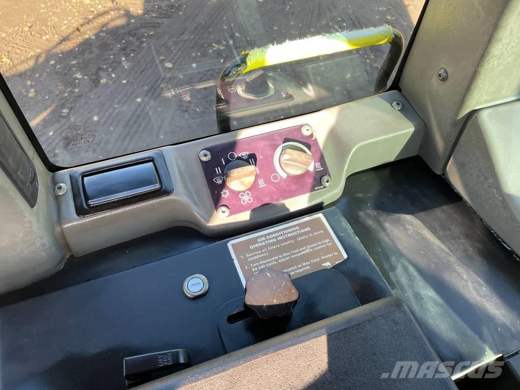 CAT 953 C Telakuormaajat