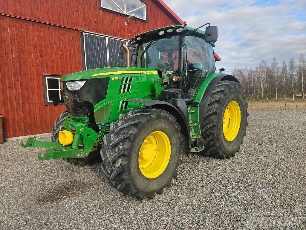 John Deere 6210 R Traktorit