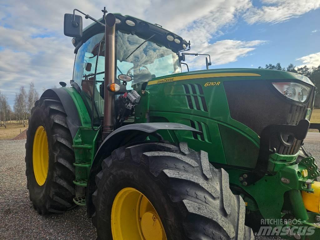 John Deere 6210 R Traktorit