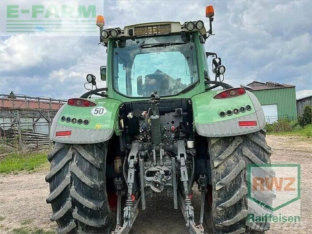 Fendt 718 vario Traktorit