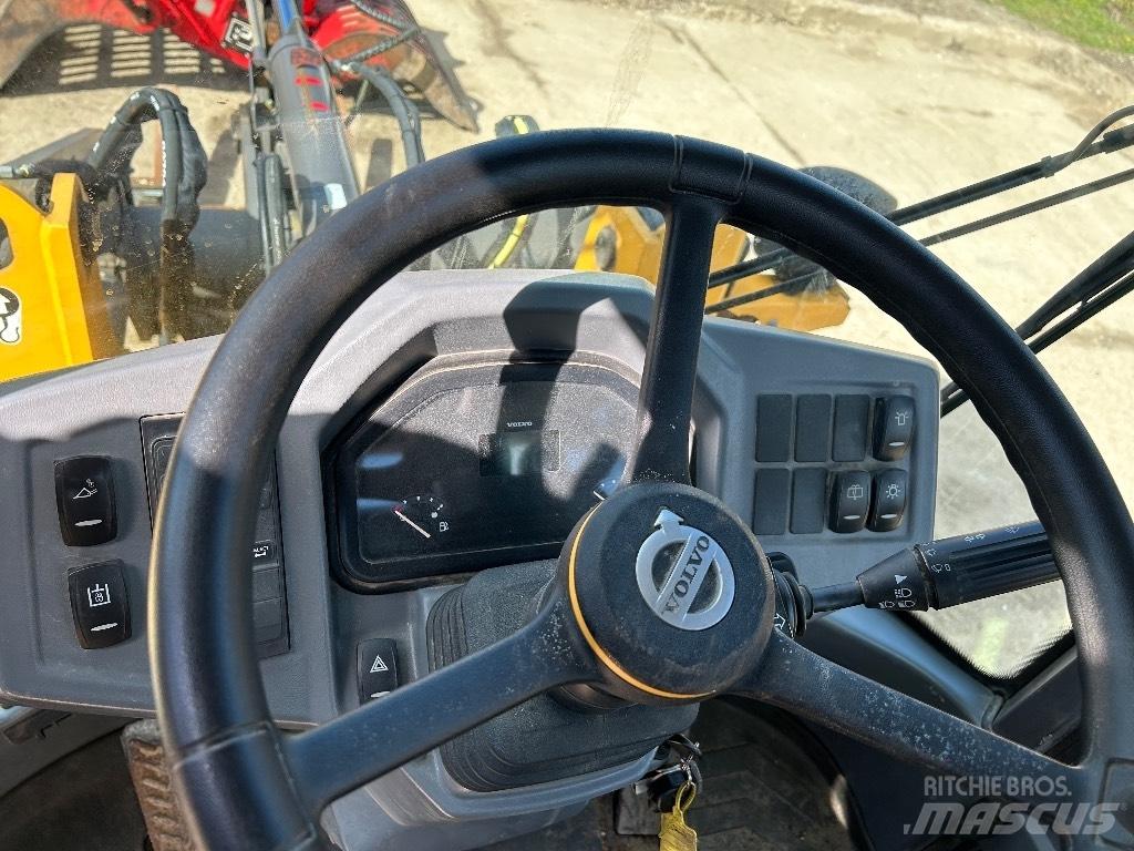Volvo L 35 G Pyöräkuormaajat