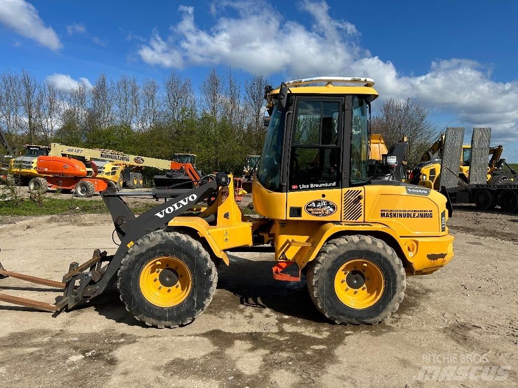 Volvo L 35 G Pyöräkuormaajat