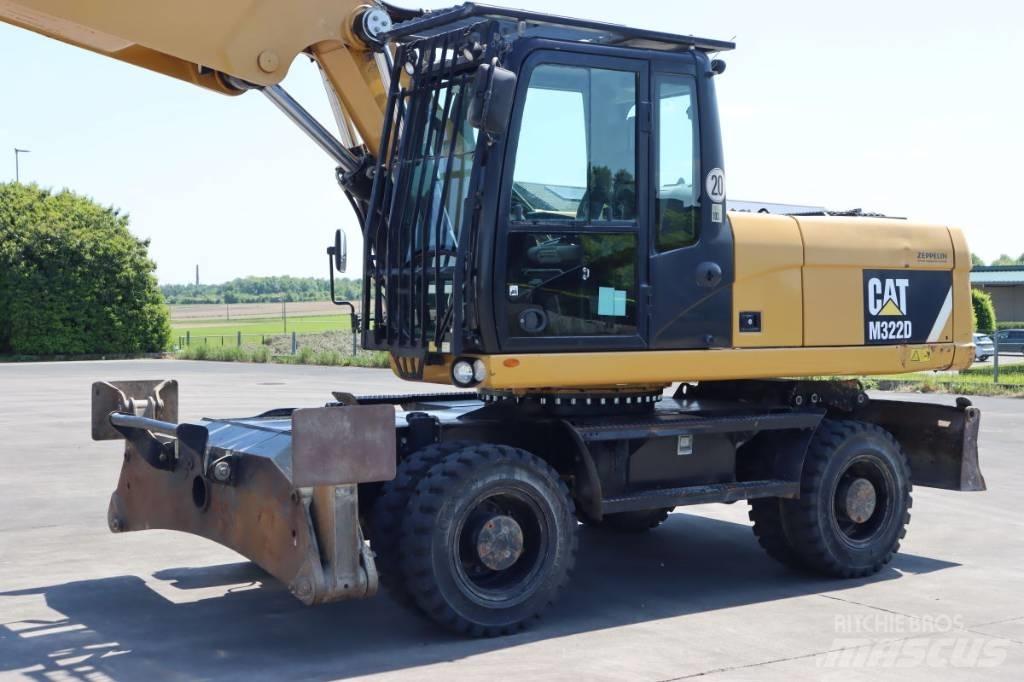 CAT M 322 D Pyöräkaivukoneet