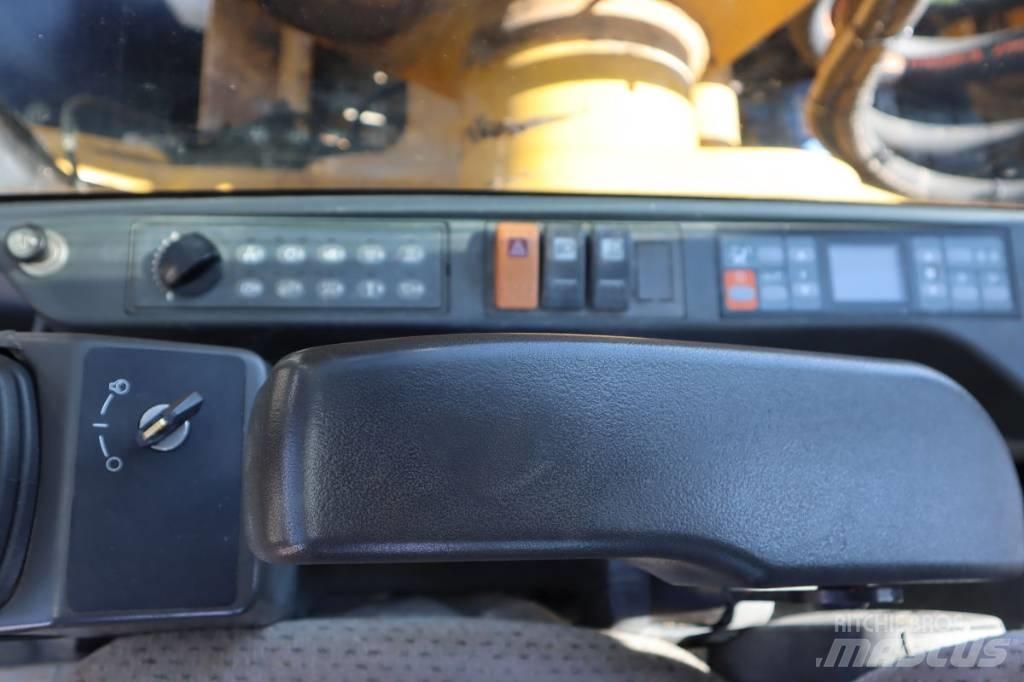 CAT M 322 D Pyöräkaivukoneet