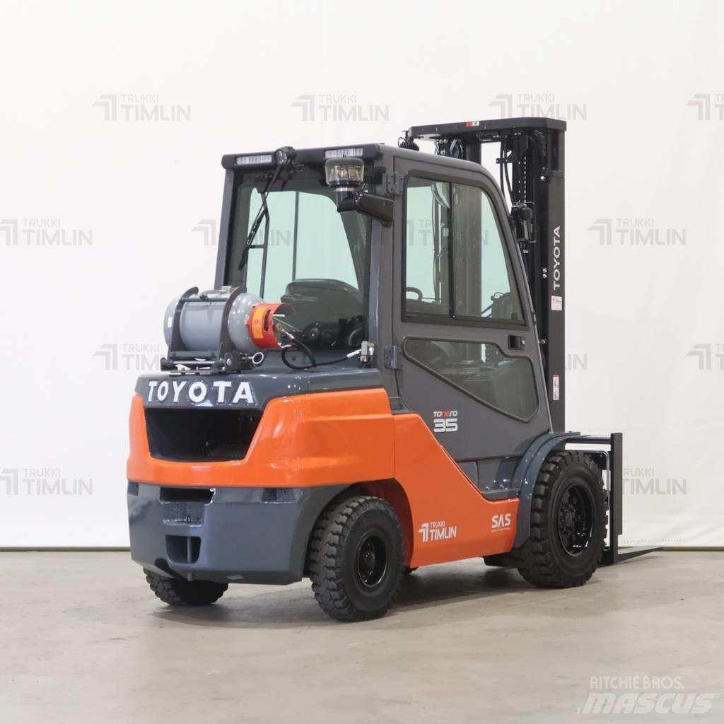 Toyota 02-8FGJF35 Nestekaasutrukit