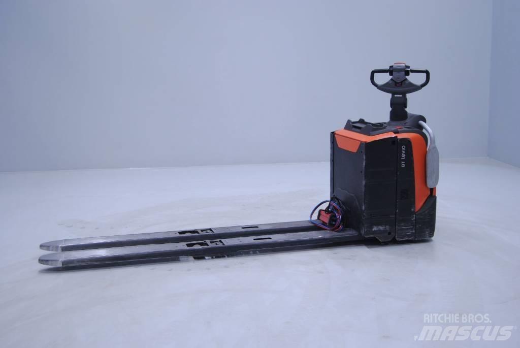 Toyota LPE200 Lavansiirtotrukit ajotasolla