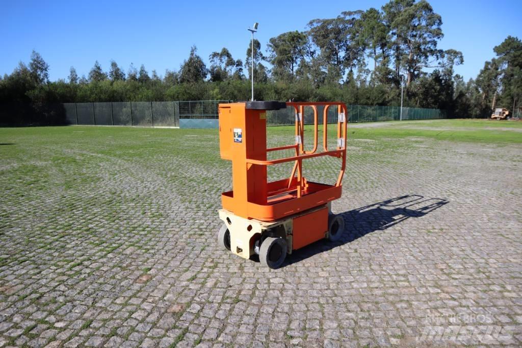 JLG 1230ES Henkilönostimet ja nostolaitteet