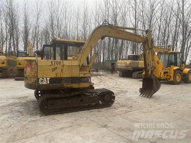 CAT E70B Telakaivukoneet