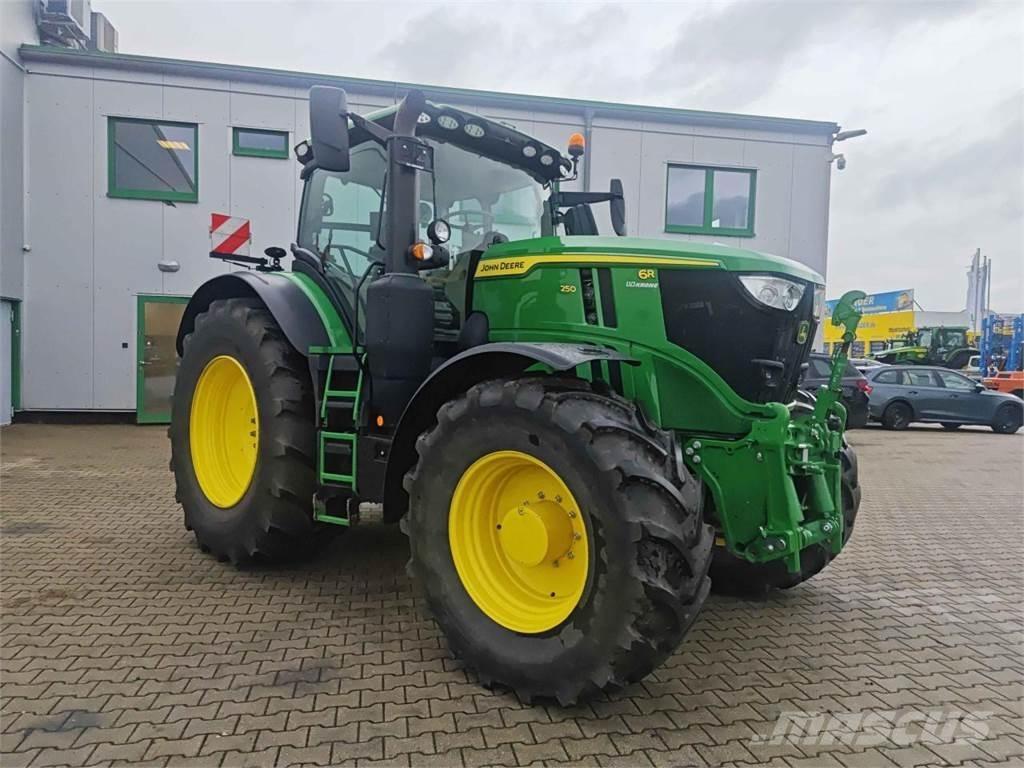 John Deere 6R 250 Traktorit
