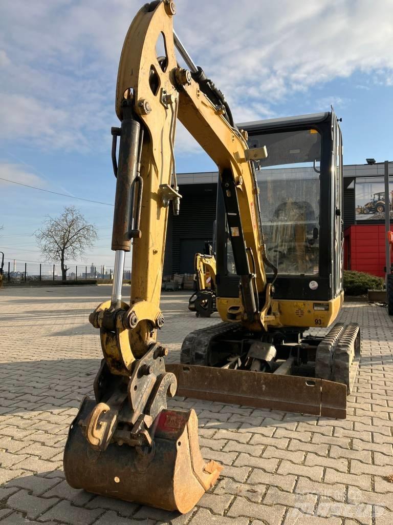 CAT 301.7 D Minikaivukoneet < 7t