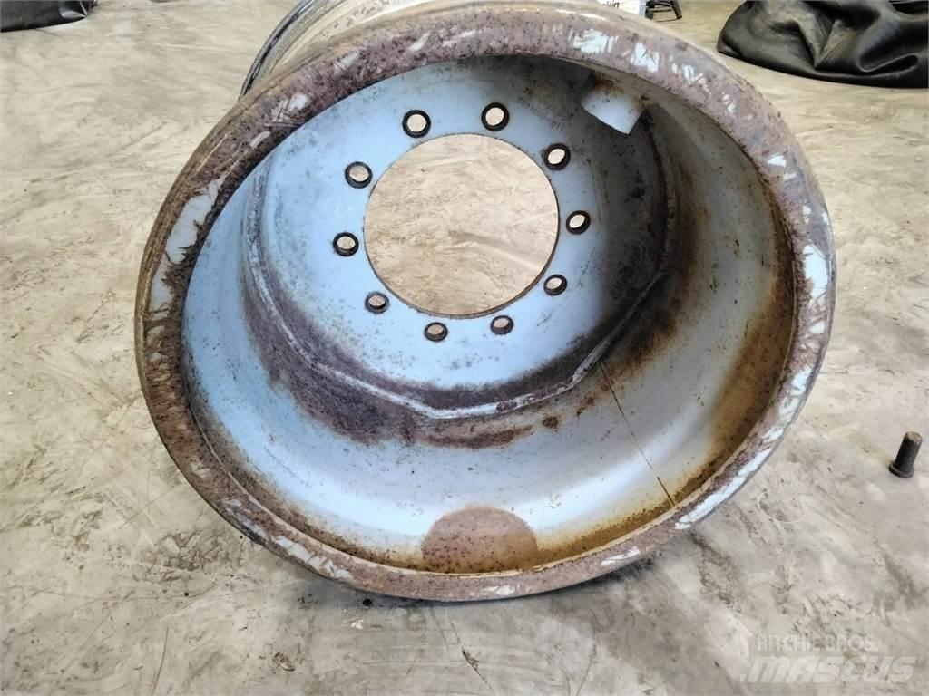 Valmet 890 20x26,5 Renkaat ja vanteet