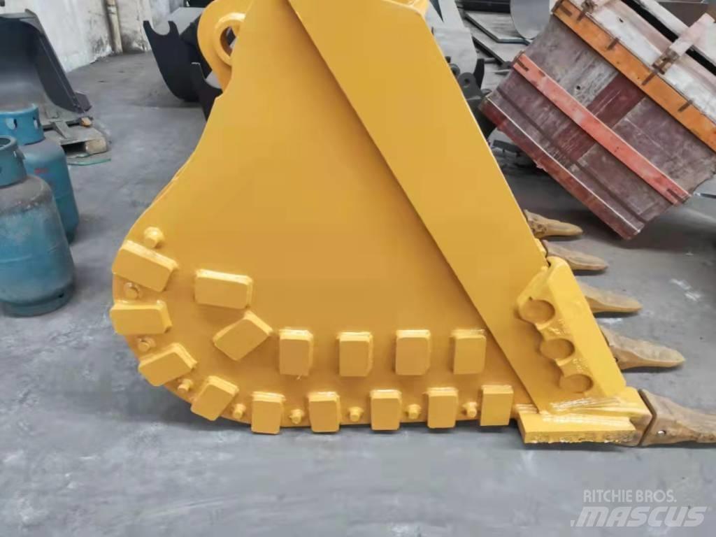 Komatsu PC220 Kauhat