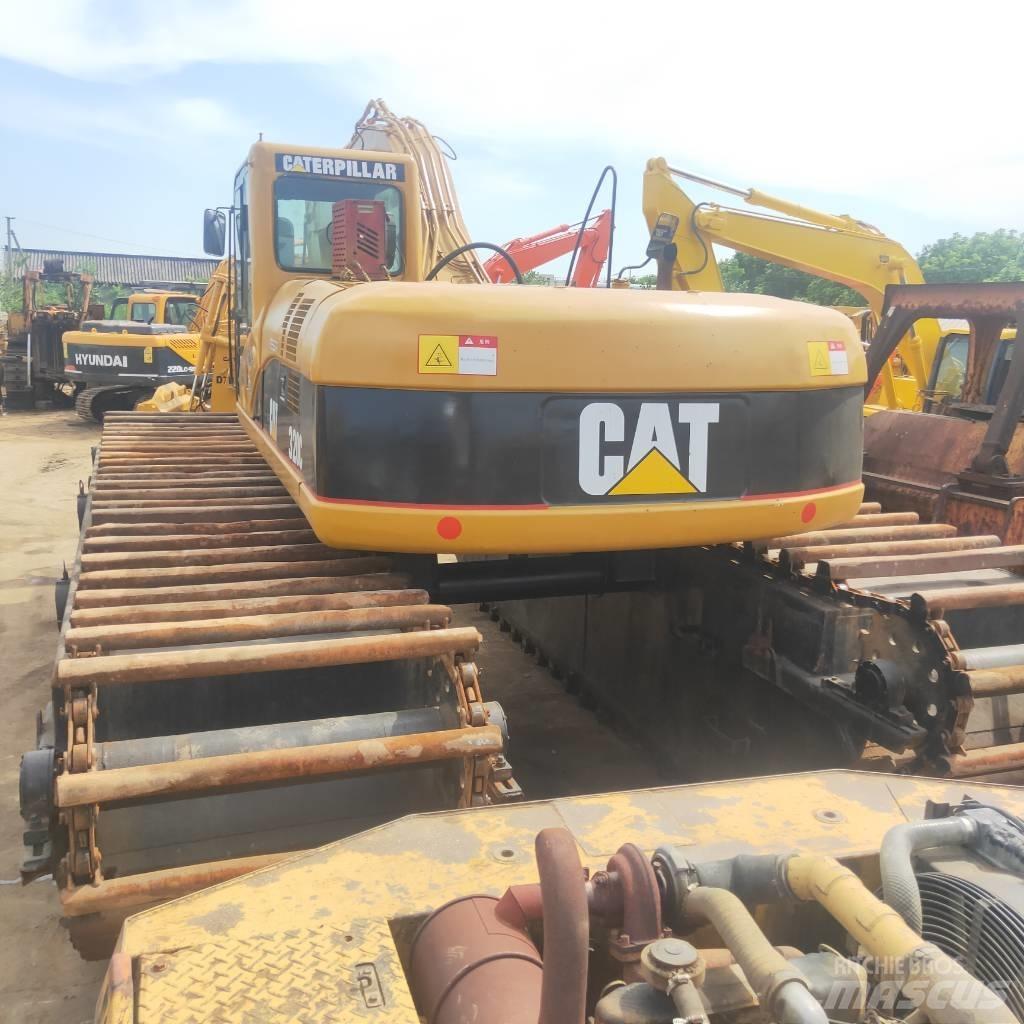 CAT 320C Amfibio-kaivinkoneet