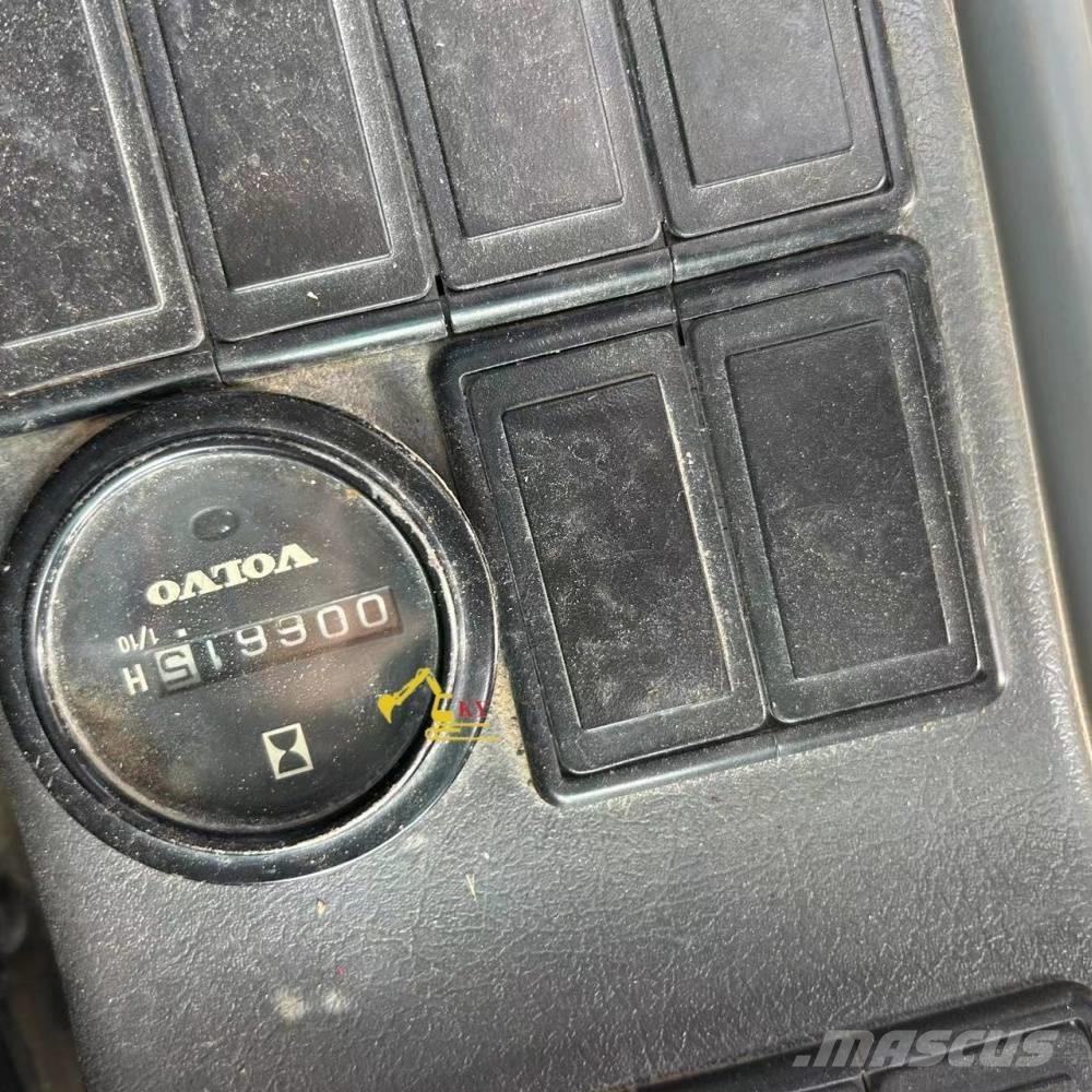 Volvo 290 Telakaivukoneet