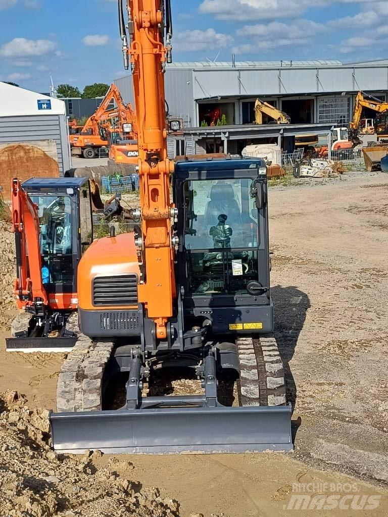 Doosan DX 85 R-3 Midikaivukoneet 7t - 12t