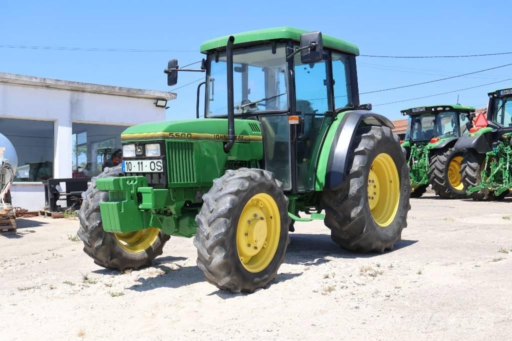John Deere 5500 STD Traktorit
