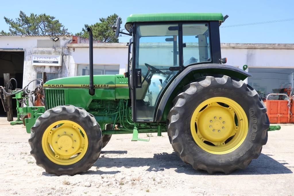 John Deere 5500 STD Traktorit