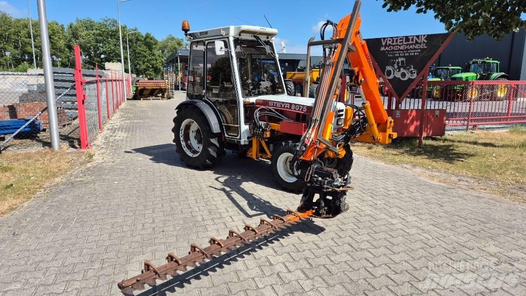 Steyr 8075 Traktorit