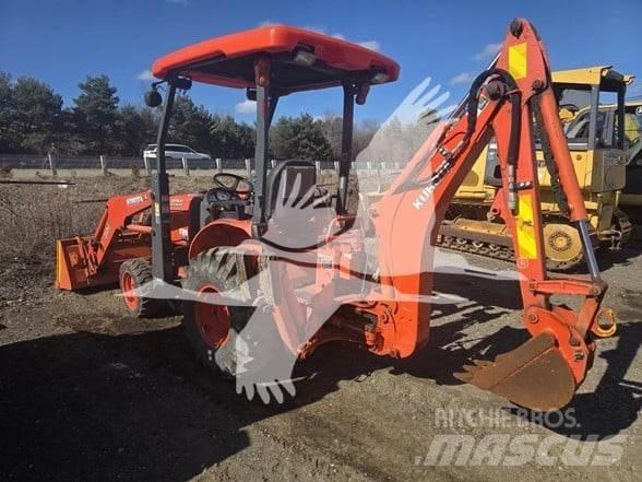 Kubota B26 Kaivurikuormaajat