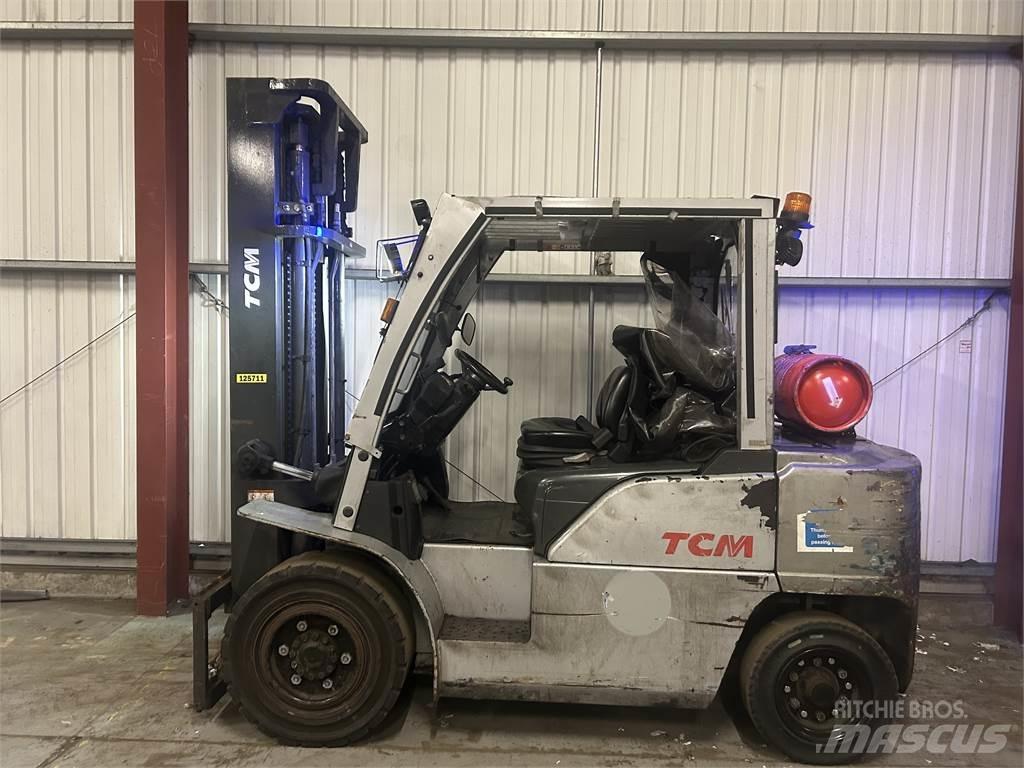 TCM J1F4A40LQ Nestekaasutrukit