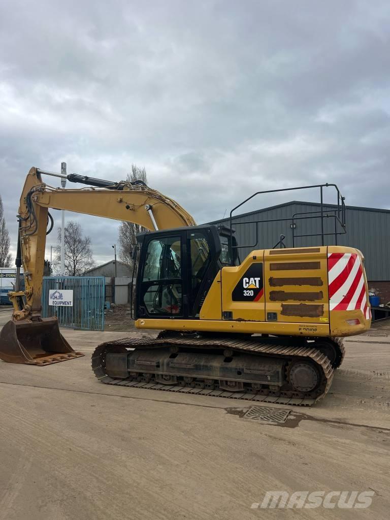 CAT 320 Telakaivukoneet