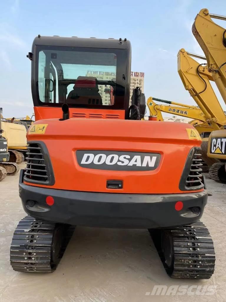 Doosan DX60-9C Minikaivukoneet < 7t