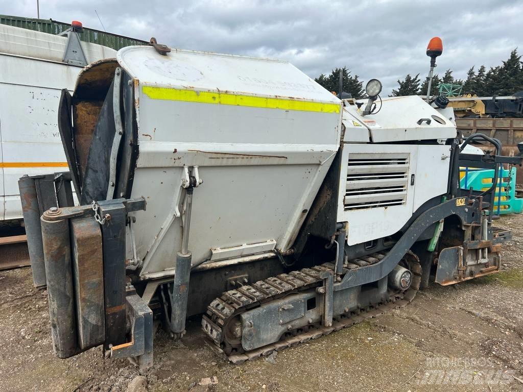 Bomag BF 223 C Asfalttikoneet