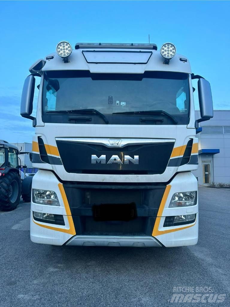 MAN TGX 26.560 Sora- ja kippiautot