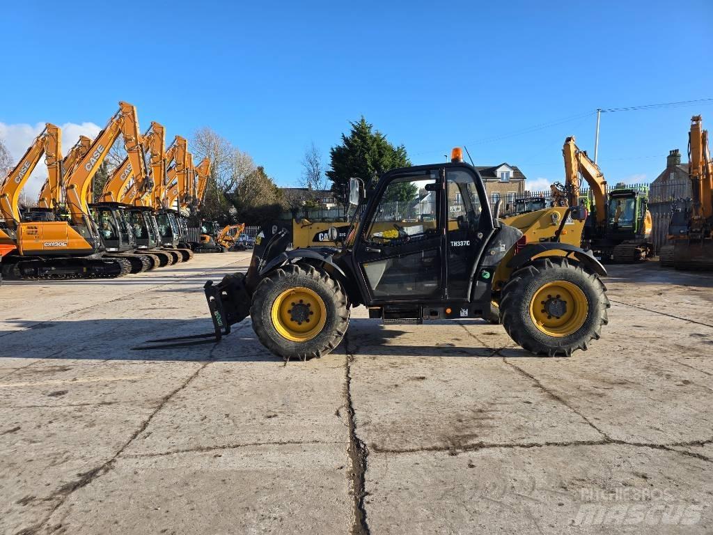 CAT TH337C Kurottajat