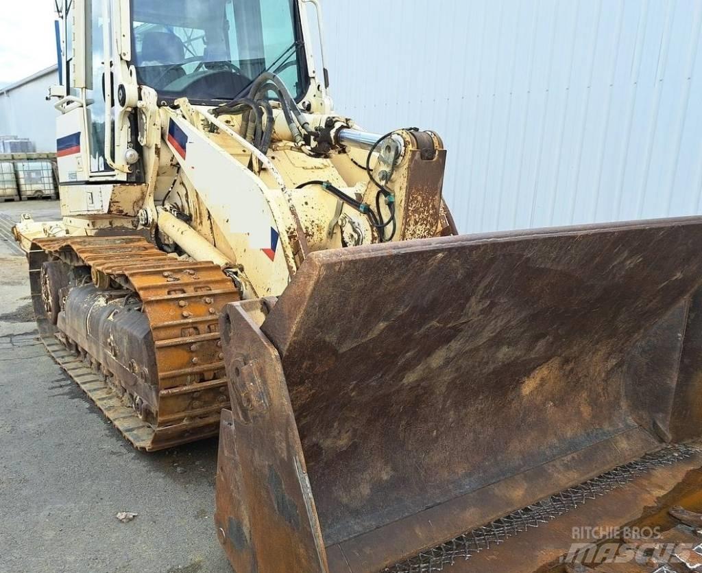 CAT 953 D Telakuormaajat