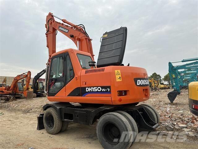 Doosan DH150W Pyöräkaivukoneet