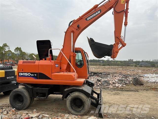 Doosan DH150W Pyöräkaivukoneet