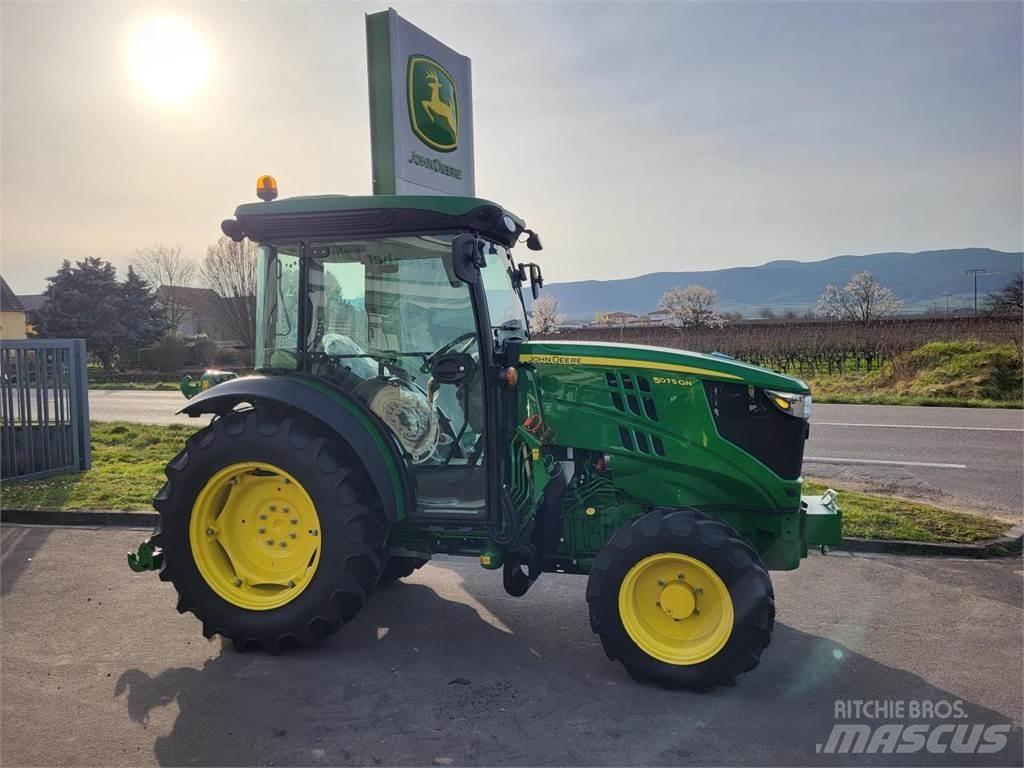 John Deere 5075GN Traktorit