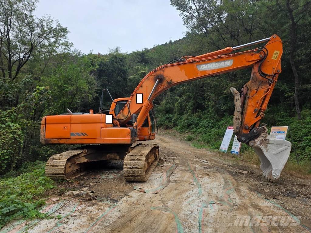 Doosan DX 220 LCA Telakaivukoneet