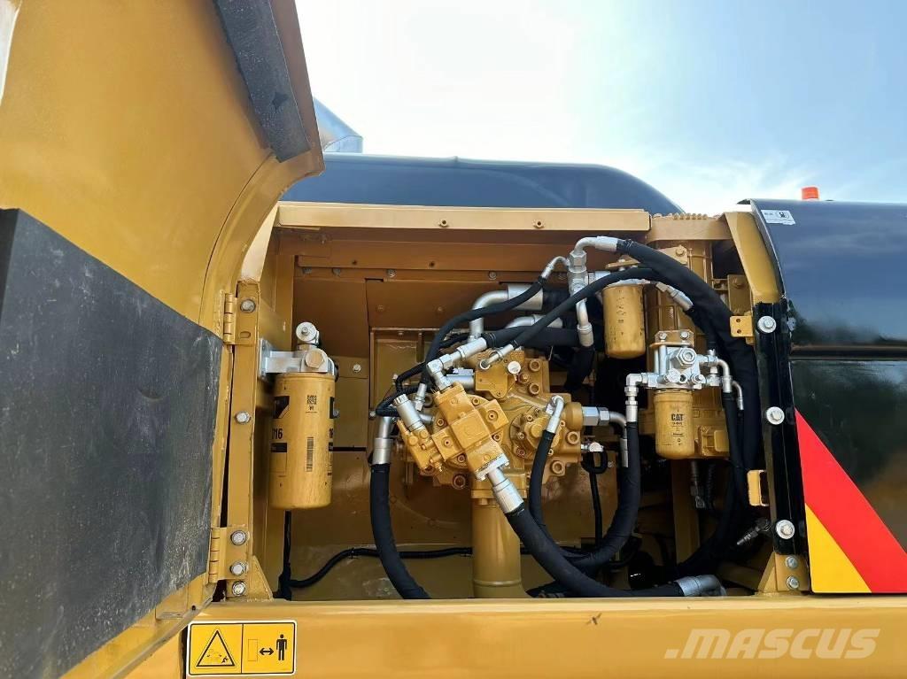 CAT 330D Telakaivukoneet