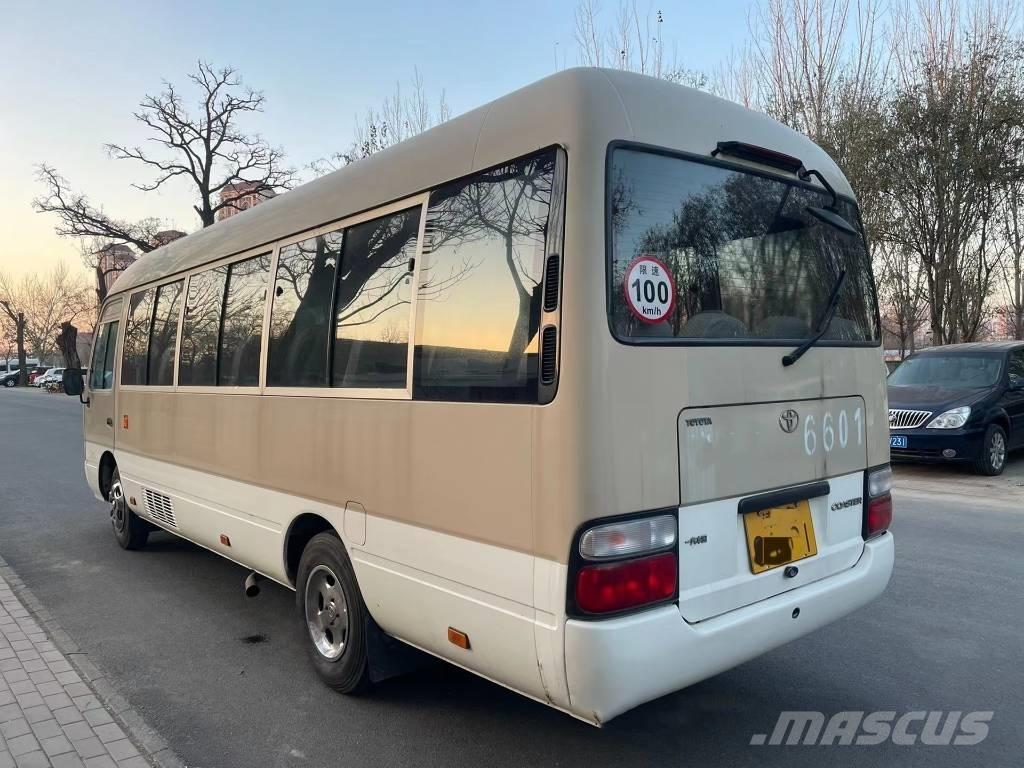 Toyota Coaster Bus Minibussit