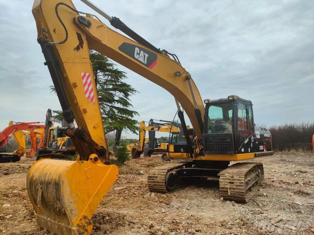 CAT 320 D Telakaivukoneet