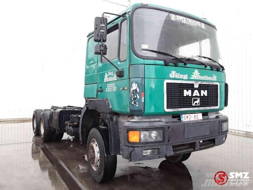 MAN 27.403 6x6 Kuorma-autoalustat