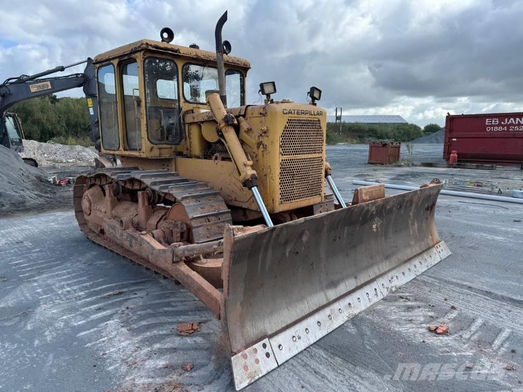CAT D 6 C Telaketjupuskutraktorit