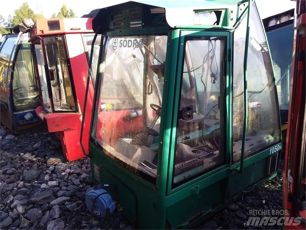 Gremo 1050f Ohjaamo ja sisusta